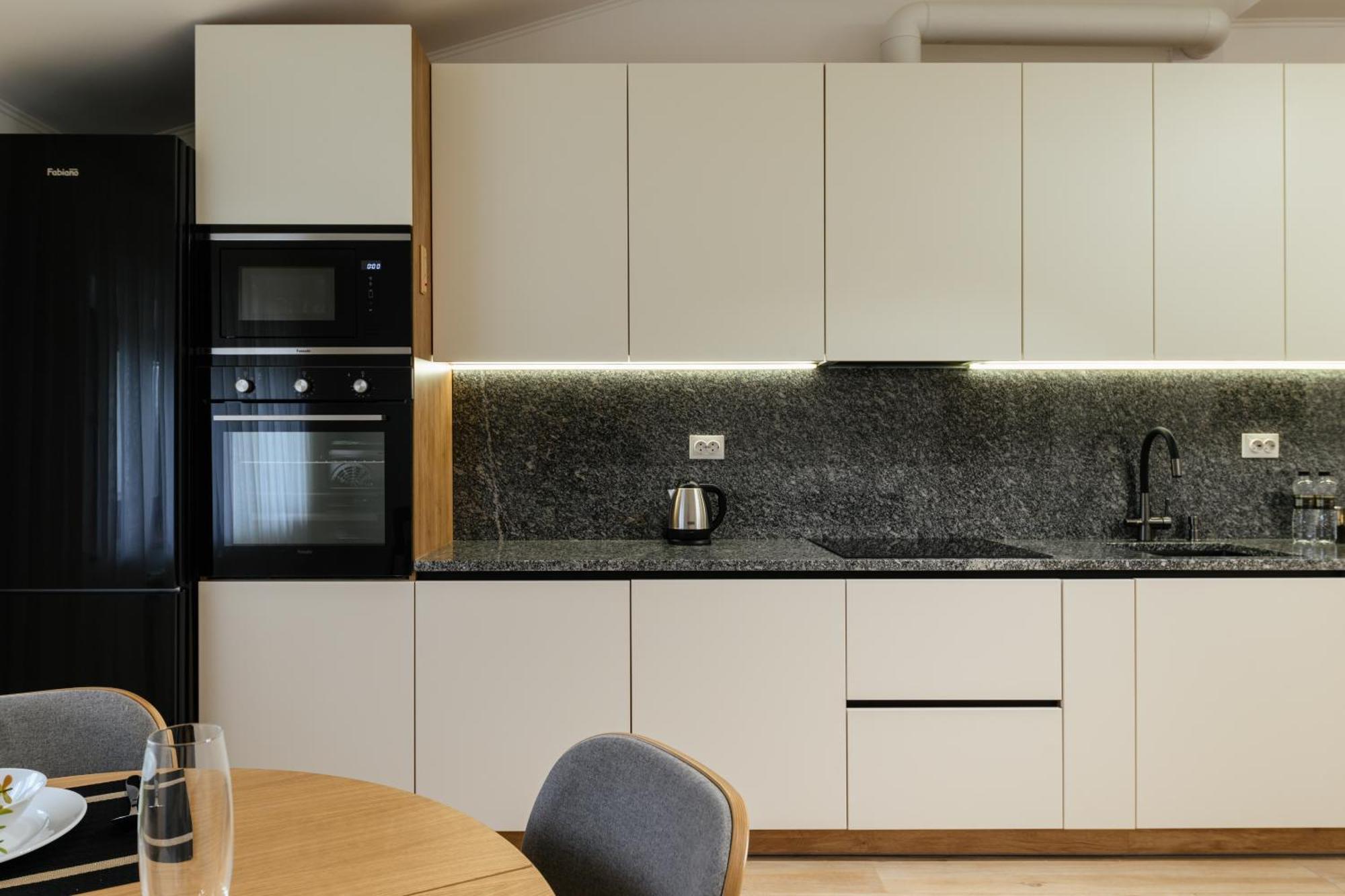 Luxury Apartments Uzhorod Dış mekan fotoğraf