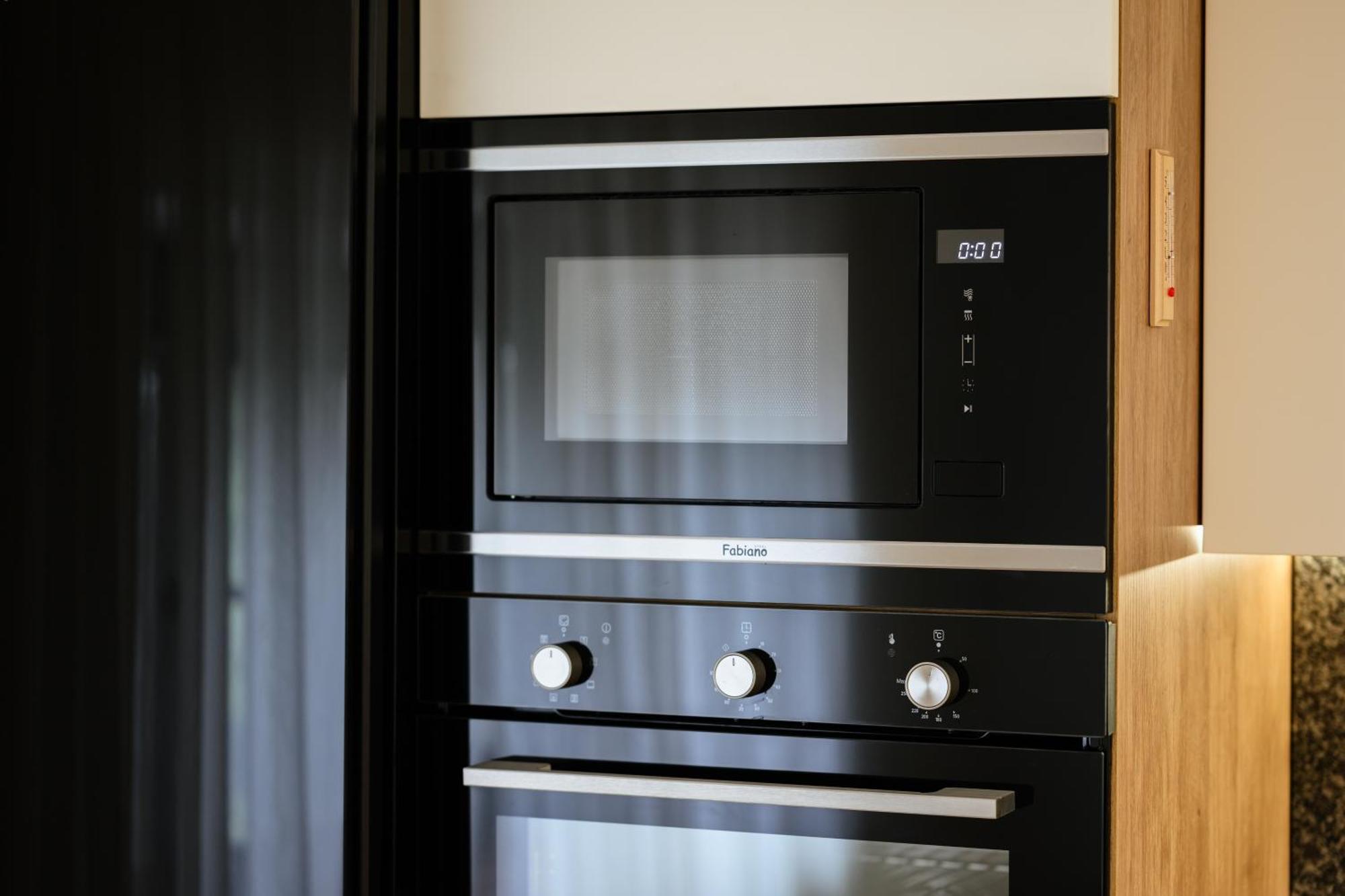 Luxury Apartments Uzhorod Dış mekan fotoğraf