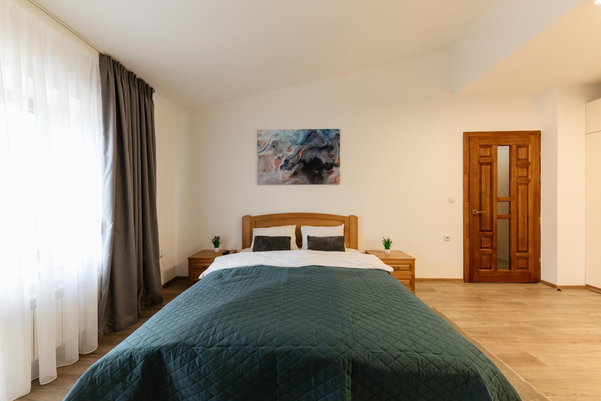 Luxury Apartments Uzhorod Dış mekan fotoğraf